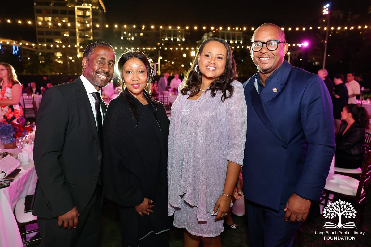 LBPLFoundation's tweet photo. What a night! 🍇 Thanks to everyone who helped us celebrate 30 years of LBPLF at Grape Expectations. Together we raised more than $600K for all 12 Long Beach Public Libraries! 📚💜 See photos at: https://t.co/bimWVk8fbq https://t.co/mfxgOoSdQi