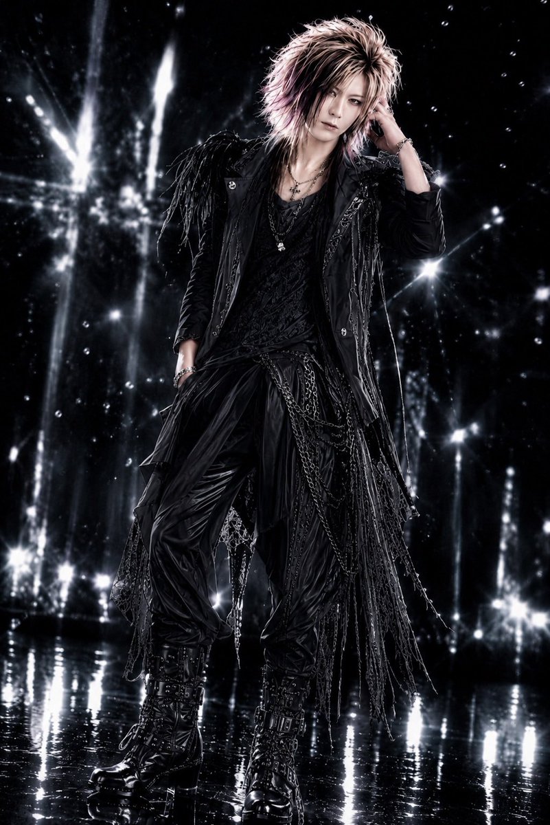 KarmaNature's tweet photo. 美しさは、
時に、
最も残酷な
刃となる。

#耽美
#美しさという刃
#刹那的狂奏
#破壊的狂奏
#美と狂気 https://t.co/IoUNVZx2wx