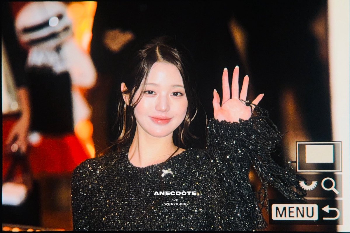 anecdote_wy's tweet photo. 260929 잘하구와라잉  #IVE #아이브 #장원영 #원영 #JANGWONYOUNG #DiorSS27 @Dior https://t.co/4umqdOynyN