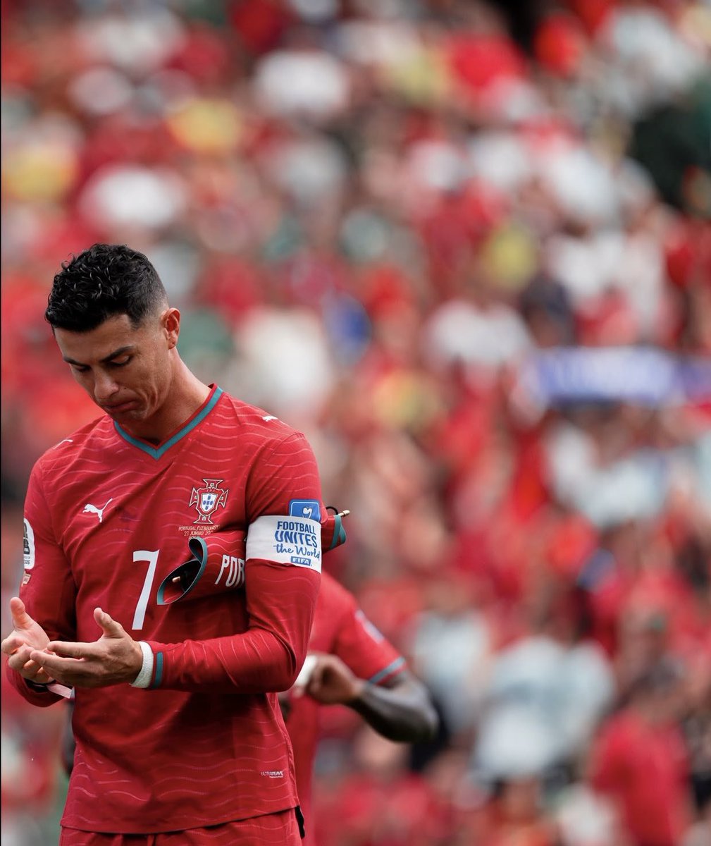 CRonaldoNews's tweet photo. 🤲🏻✨🇵🇹 https://t.co/UmoMeDwN4U