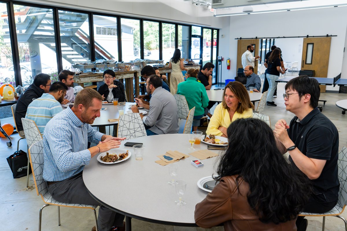 CuriosityLabPTC's tweet photo. Curious Connect at Curiosity Lab is more than a meal. 🍗🍴 It is one of the ways we make sure the people building here stay connected to each other.

Community is part of the strategy. Learn more about becoming a member: https://t.co/idwHJ6Ehuj

#CuriosityLab #SmartCity #Innovation #Community #PeachtreeCorners