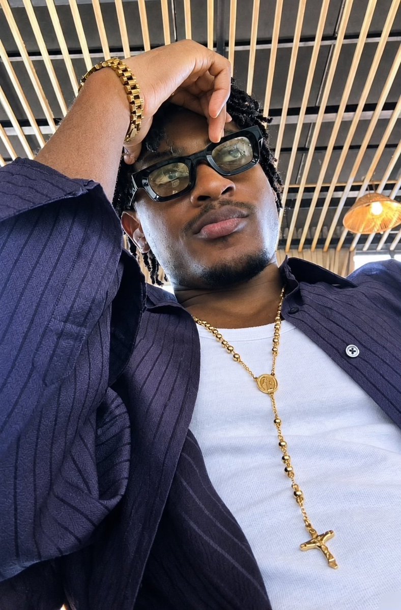 Xtravieve's tweet photo. For the first time I'm using a housemate as my Dp and he is not even my fave oooh 
Keivo what have you done to me😩😩😩
Hope he is fine sha, we have not heard anything about him🤷‍♀️🤷‍♀️

#BBNaija https://t.co/Tn0MeW5IMy