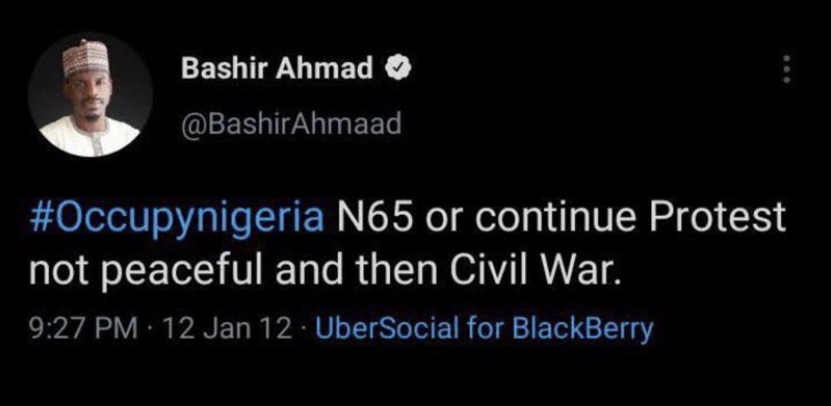 SANUSIUUU's tweet photo. @ItzMisschaos @___Bils Don’t mind the idiot https://t.co/2irzyeuVrx