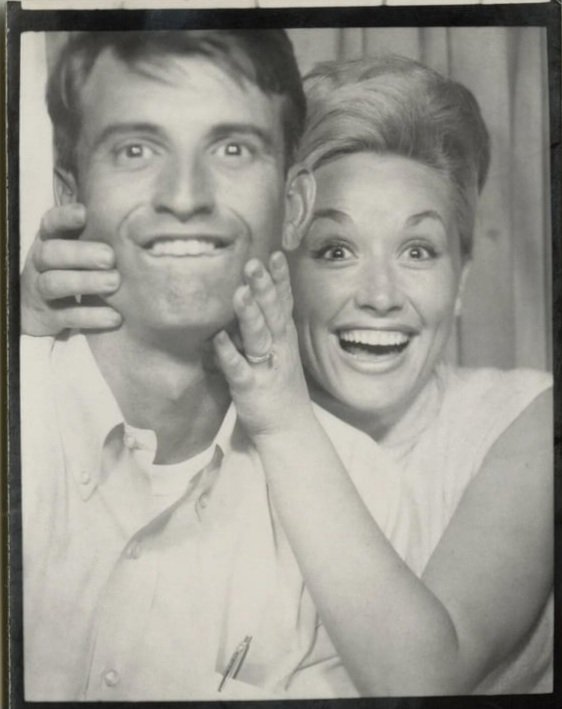 SayWhatSugar's tweet photo. Omg Dolly Parton and Carl Dean 🥹😭 from the Dolly museum https://t.co/l7PYk3y1Q2