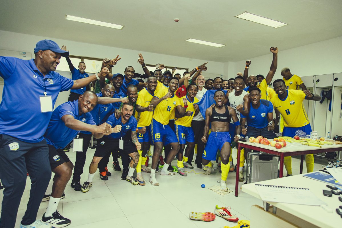 FERWAFA's tweet photo. IBYISHIMO BIRAHENDA

Ni ijoro ry’ibyishimo,
 Ijoro ry’Amavubi.

INTSINZI BANA B’U RWANDA,
Ni aho ku wa Gatanu i Kigali.

#TuriAmavubi https://t.co/RlhV7PhDiE