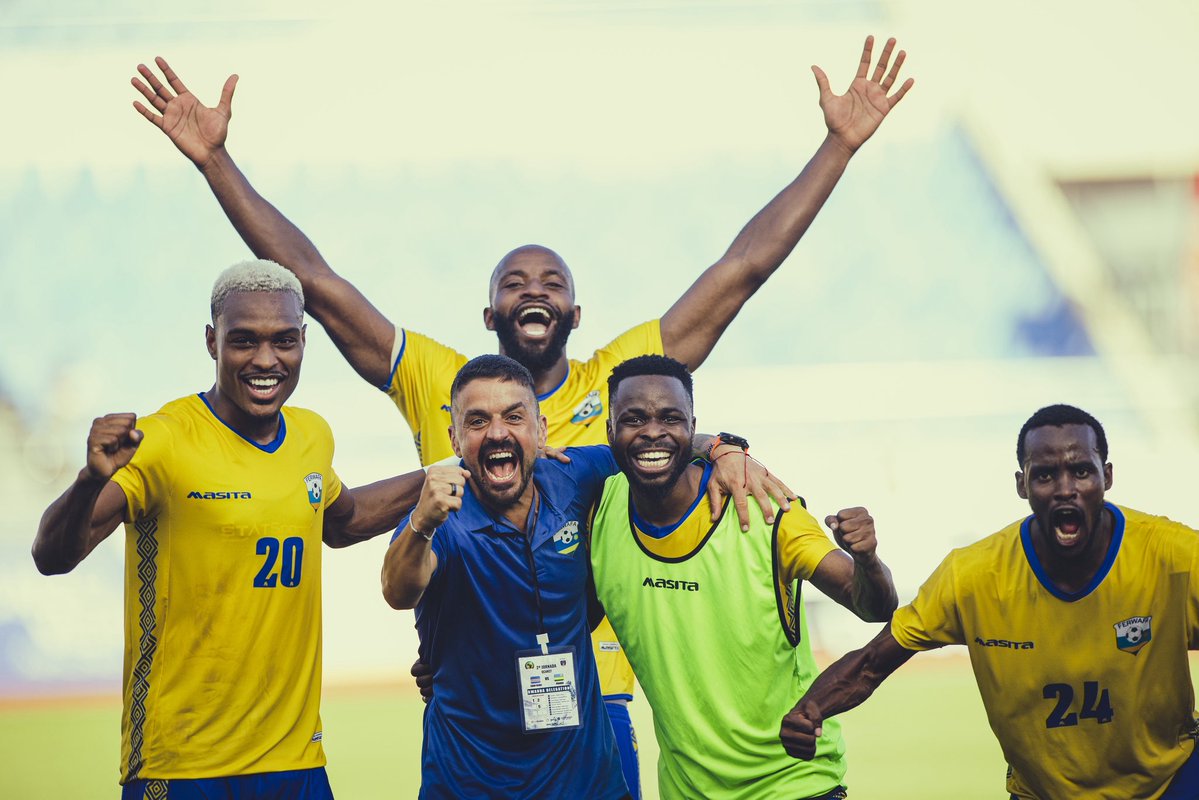 FERWAFA's tweet photo. IBYISHIMO BIRAHENDA

Ni ijoro ry’ibyishimo,
 Ijoro ry’Amavubi.

INTSINZI BANA B’U RWANDA,
Ni aho ku wa Gatanu i Kigali.

#TuriAmavubi https://t.co/RlhV7PhDiE
