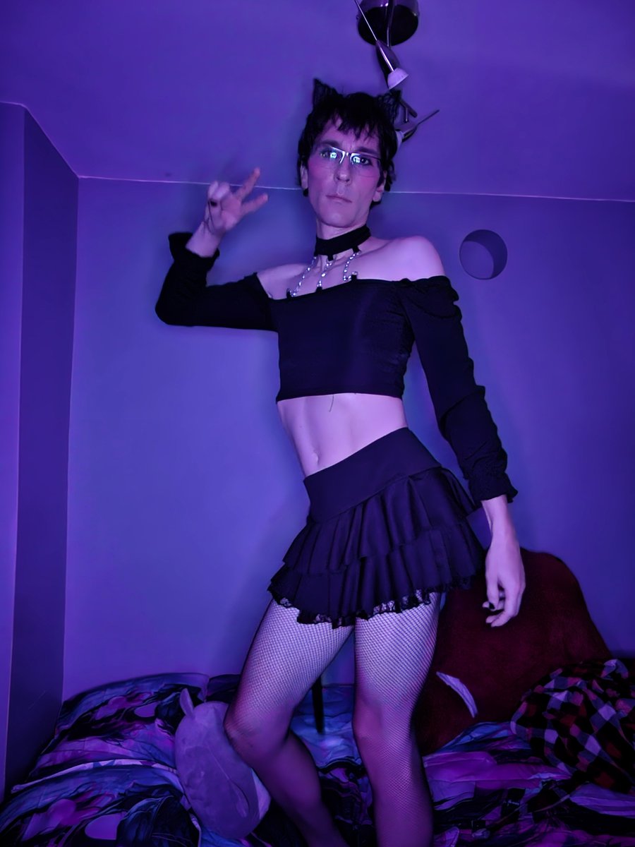 LoverBl97626's tweet photo. Peak male body. #femboy #gay #twink https://t.co/XP2nQPsCku