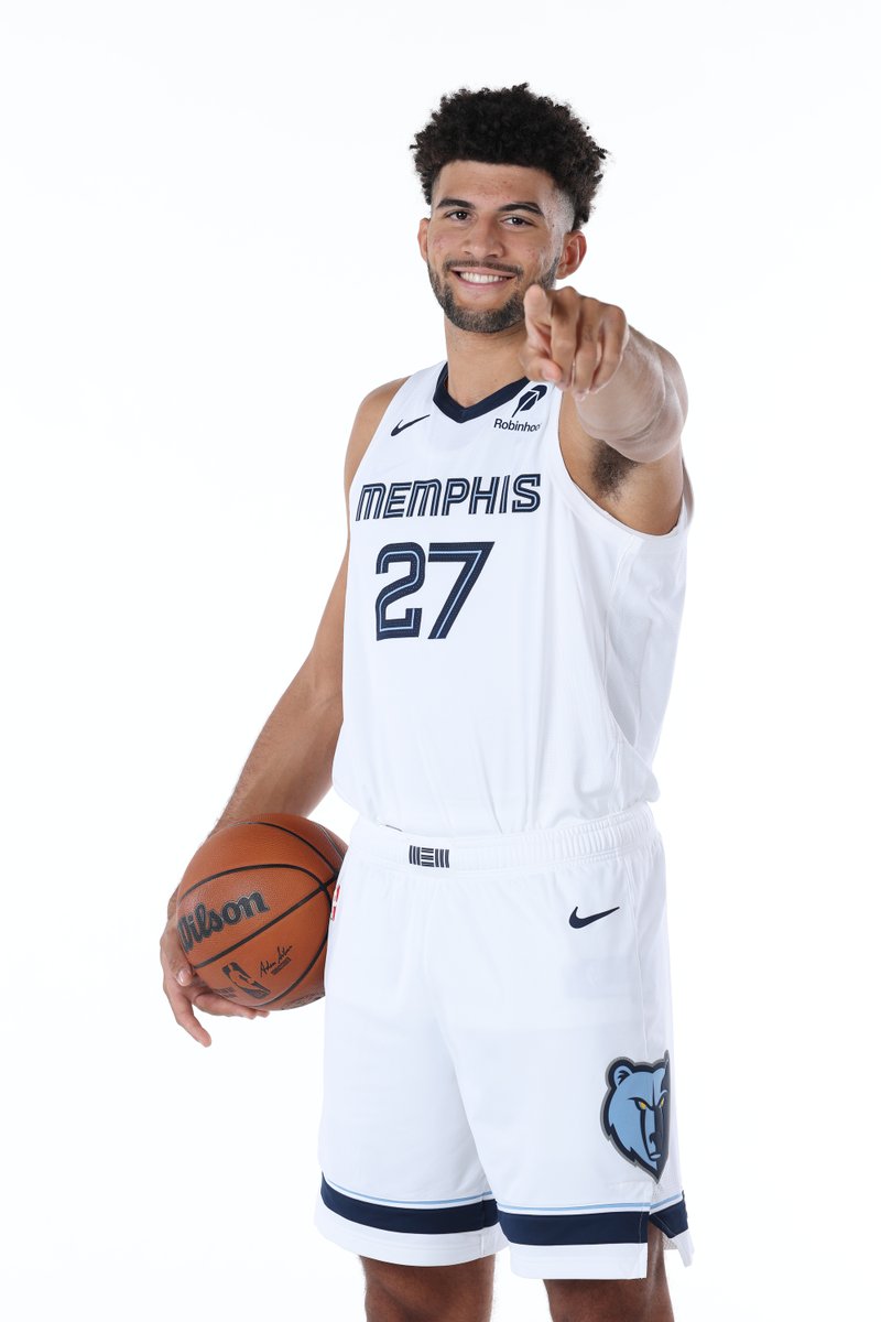 CAMERON BOOZER IS READY FOR YEAR 1! 
 [📷](https://pbs.twimg.com/media/HTaKtdeWUAA6W9x.jpg) https://pbs.twimg.com/media/HTaKtdeWUAA6W9x.jpg https://pbs.twimg.co