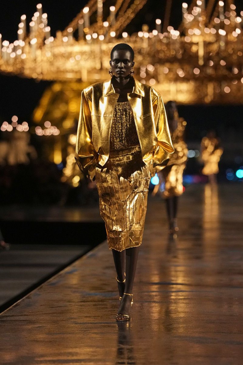 malbwgaf's tweet photo. What a beautiful last show for Anthony Vaccarello at YSL. https://t.co/UOMBzQqf09