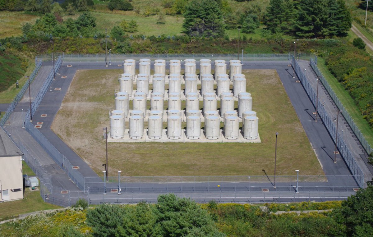 JusticeHudson97's tweet photo. The nuclear waste disposal controversy is funny to me because the average nuclear waste storage facility is so tame compared to the average coal waste storage “facility.” https://t.co/wx2CjscDFZ