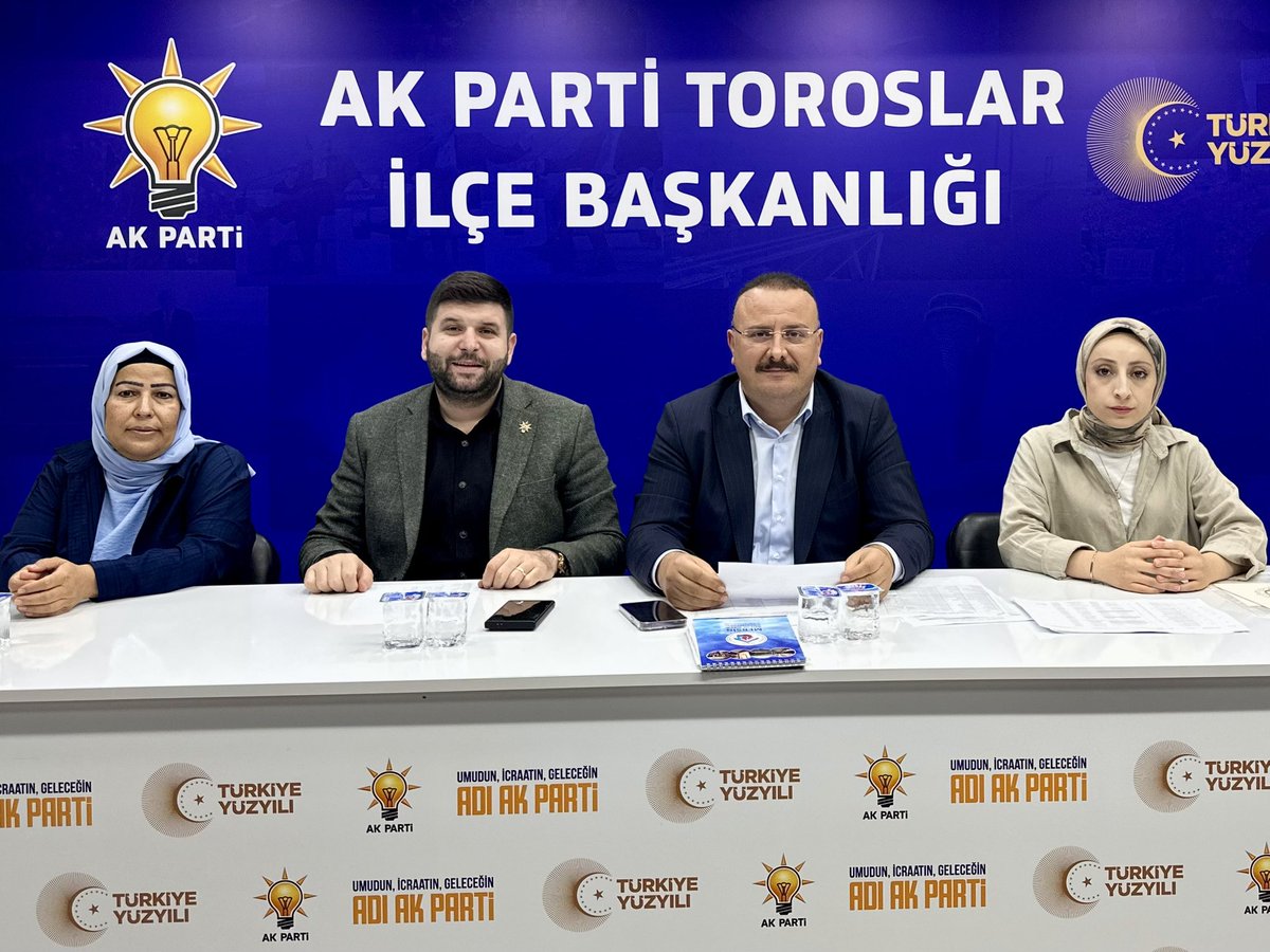 ferdi_cokkeser's tweet photo. 📍 YÖNETİM KURULU TOPLANTIMIZ

AK Parti Toroslar İlçe Koordinatörümüz Sayın Ahmet Turgut Açık, İlçe Kadın Kolları Başkanımız Sayın Aysun Taş, İlçe Gençlik Kolları Başkan Vekilimiz Sayın Müzeher Özkan’ın da katılımlarıyla, 

Haftalık Olağan Yönetim Kurulu Toplantımızı gerçekleştirdik.

Toplantımız hayırlara vesile olsun.