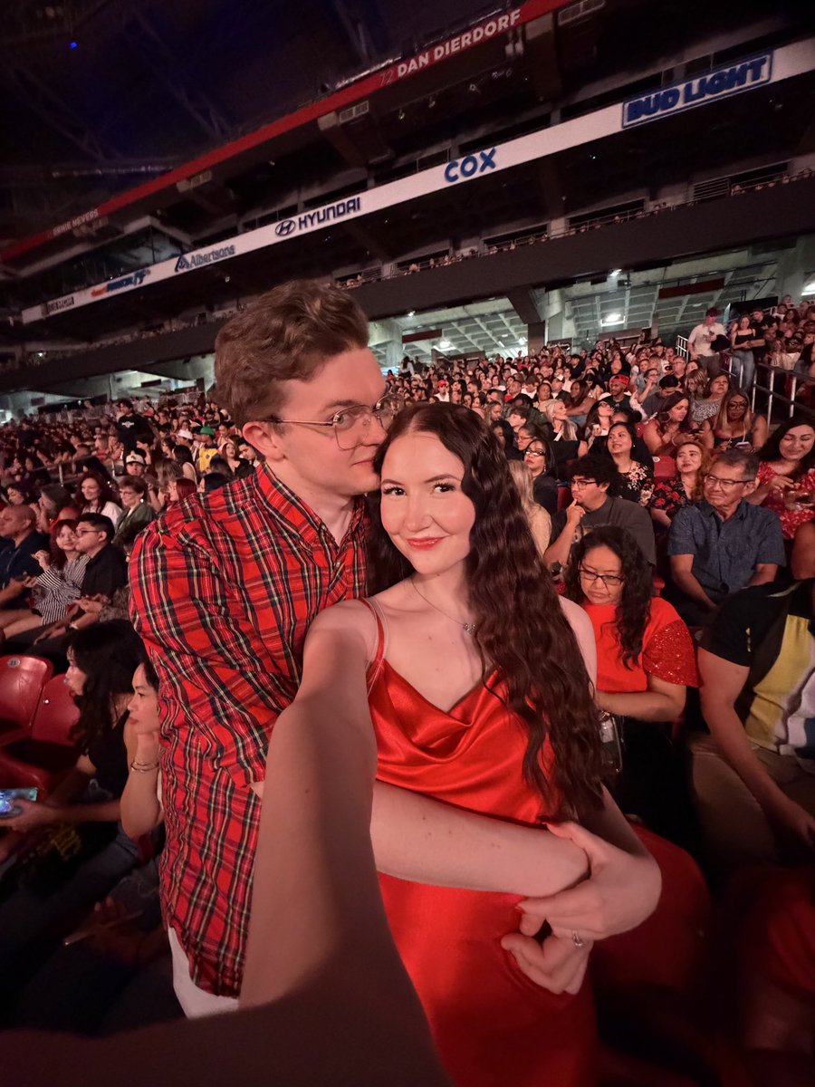 cg5beats's tweet photo. All the hate on the internet will never be able to compete with the love I have for my wife and the happiness she brings to my life https://t.co/fa67RLDFSj