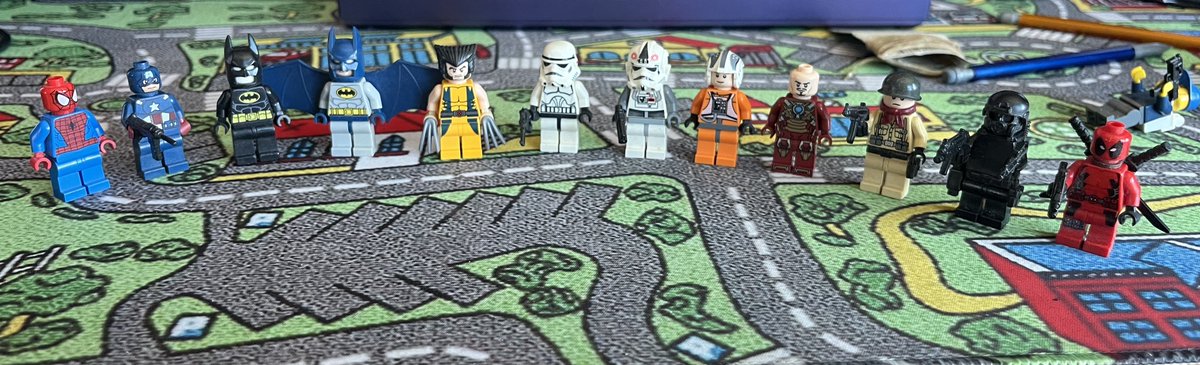 67beers's tweet photo. found a bunch of my old mini figures and a bunch of shit from brickarms #minifig #lego #brickarms https://t.co/sLowwpB4zG