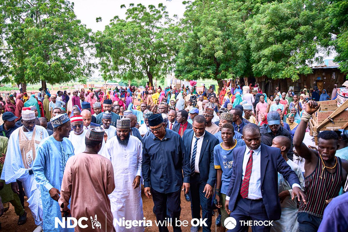 EstherUmoh10's tweet photo. The NDC Presidential Candidate, H.E. Peter Obi, alongside his Vice Presidential Candidate, Sen. Rabiu Kwankwaso, visited internally displaced persons at the Ramin Kura IDP Camp in Sokoto. https://t.co/v2MmK2We1p