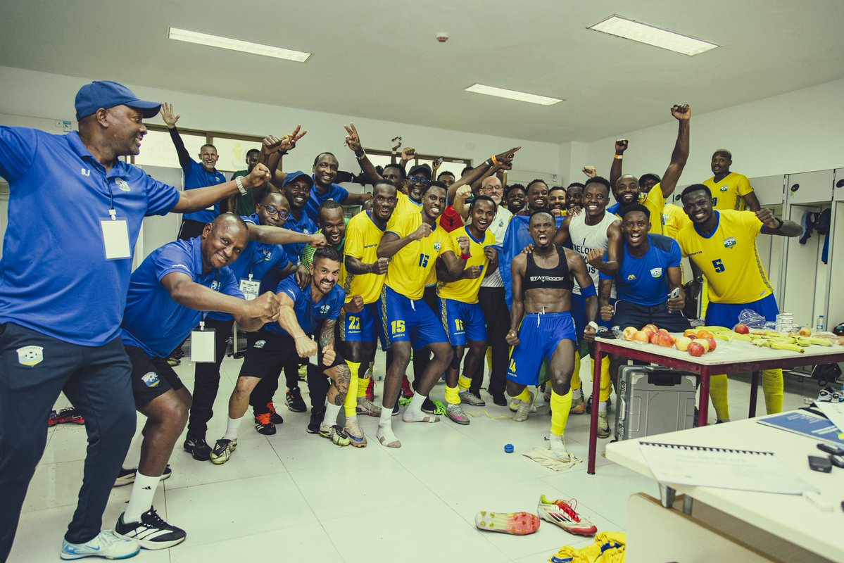 FERWAFA's tweet photo. IBYISHIMO BIRAHENDA

Ni ijoro ry’ibyishimo,
 Ijoro ry’Amavubi.

INTSINZI BANA B’U RWANDA,
Ni aho ku wa Gatanu i Kigali.

#TuriAmavubi💪🏿

🇷🇼🇷🇼🇷🇼🇷🇼 🇷🇼🇷🇼 https://t.co/Z1WthkLWbu