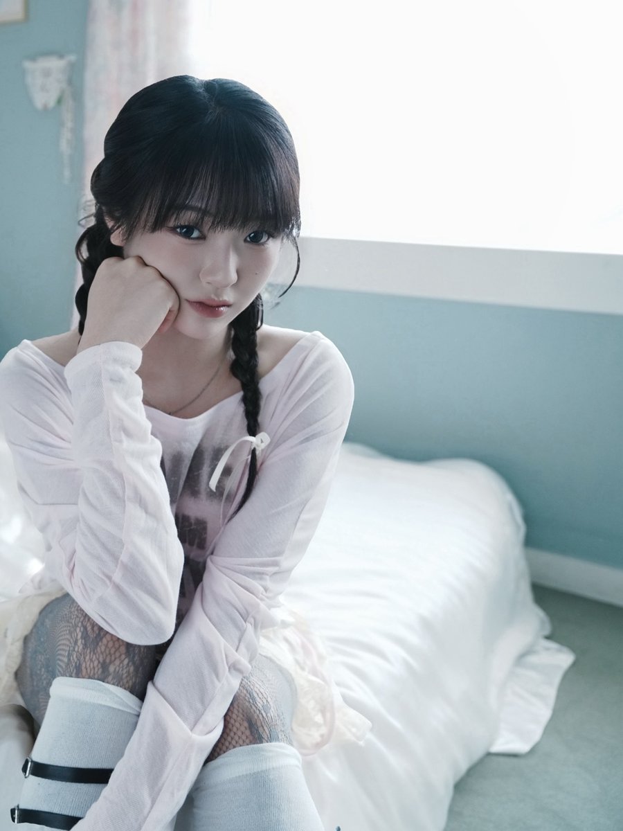 Ieokit_official's tweet photo. TEASER IMAGE [2/3] #ROMY

IEOKIT — The 1st Single Album
【CONNECT】

🌐 2026.08.26 12PM (KST)

#IEOKIT #이어킷 #IEOKIT_CONNECT #CONNECT https://t.co/7tXWD6Ezxl