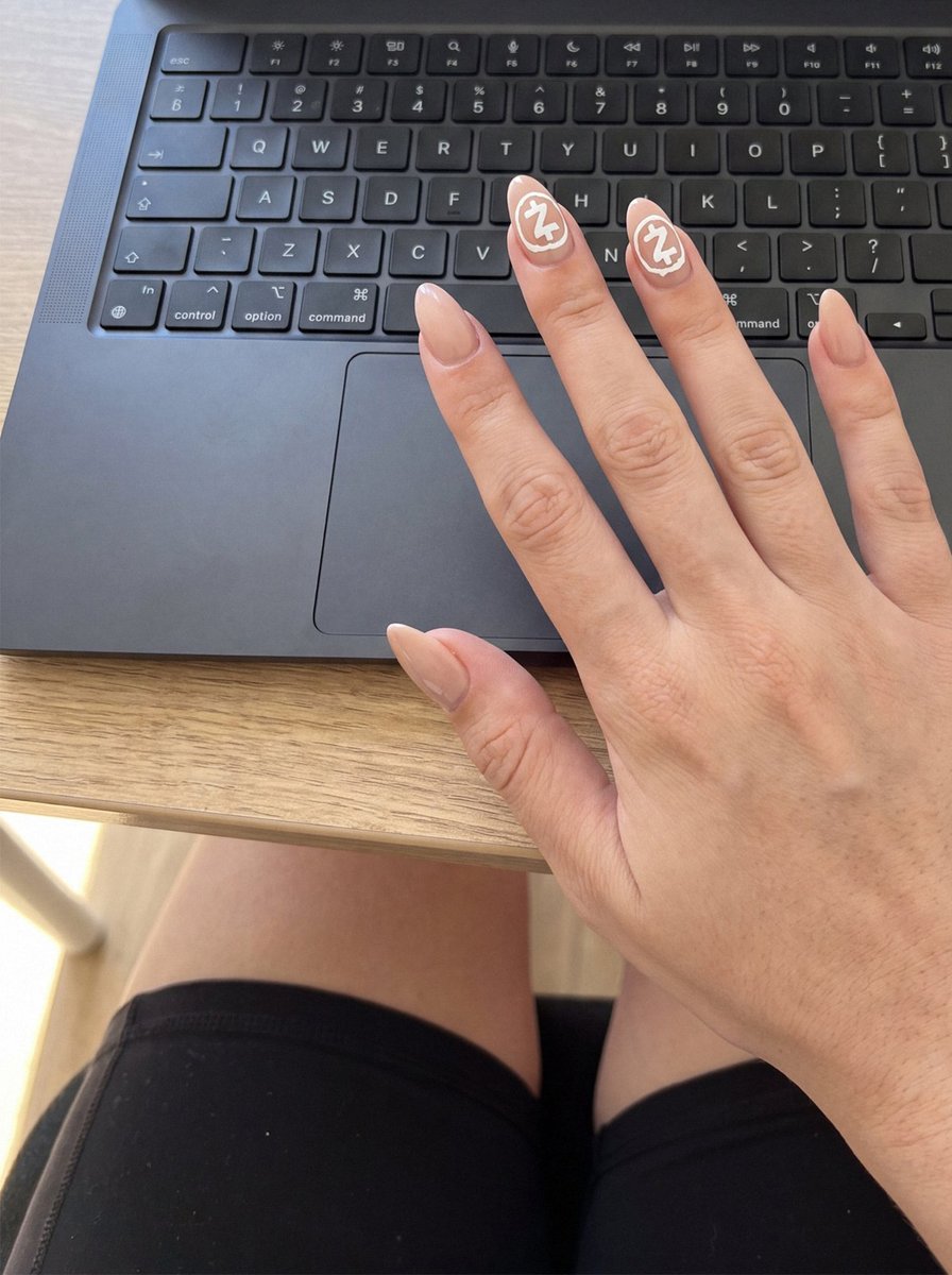 holymolyZEC's tweet photo. Shielded my nails. 🛡️ Thoughts? https://t.co/YbnpkhP7Xe