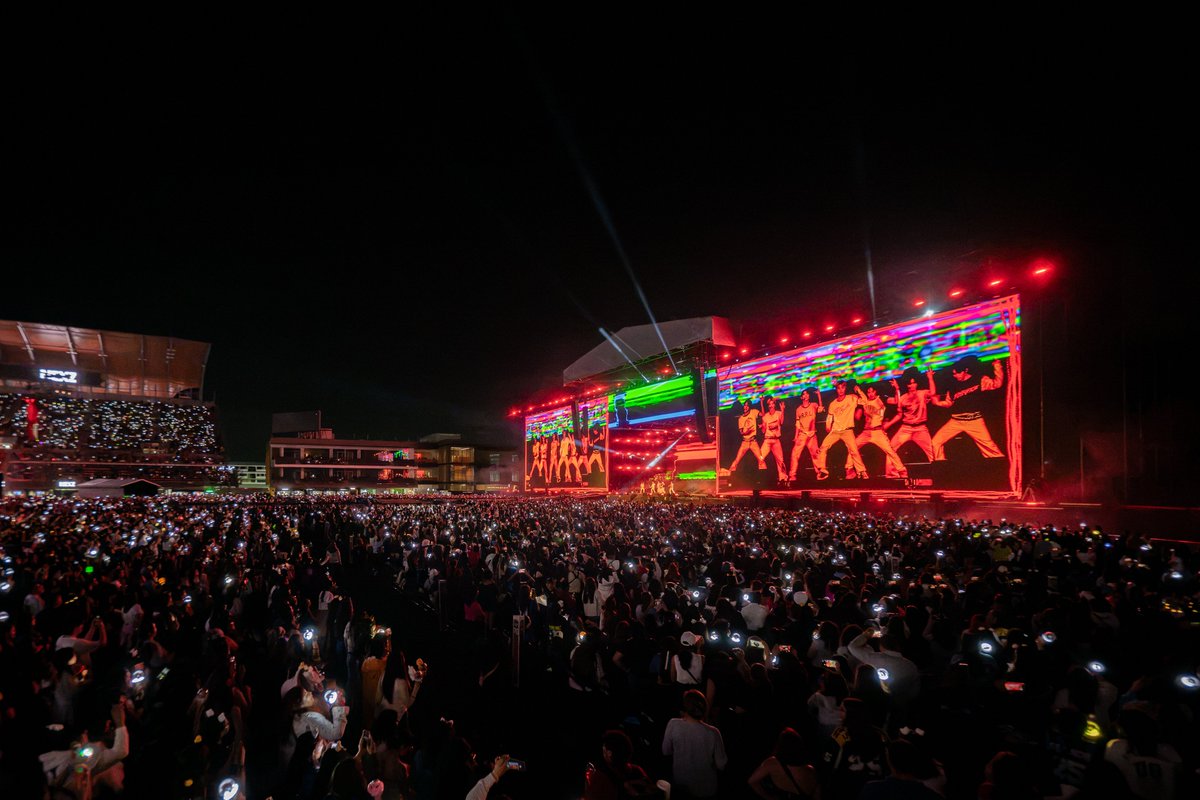 ocesa_kpop's tweet photo. Mexico City went wild for NEXZ on Day 2 of STRAYCITY 💥
#NEXZ #SAUCIN #NEXZ_SAUCIN 

📸: JYP Entertainment / Pablo Deyta https://t.co/O4JT5E5WcZ