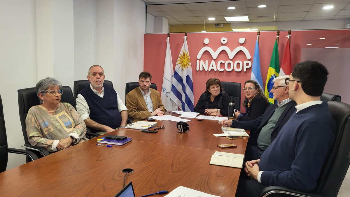 inacoop's tweet photo. Hoy se realizó la LXXVIII sesión ordinaria de la Reunión Especializada de Cooperativas del @mercosur
con representantes de Argentina, Brasil, Paraguay y Uruguay.

@Dan_Saler compartió los principales resultados de la Conferencia Mundial de @icacoop y @CoopAmericas, realizada en Panamá.   Uruguay, en su presidencia pro tempore de la RECM, anunció una actividad para el 21 de octubre, con

@GiuseppeGuerin1, presidente de Cooperatives Europe, sobre las oportunidades y desafíos del cooperativismo ante el acuerdo Mercosur–Unión Europea.