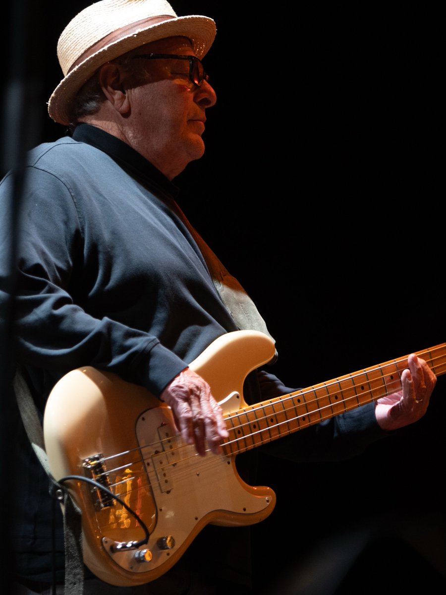 LosLobosBand's tweet photo. https://t.co/VHDeIlgNWE