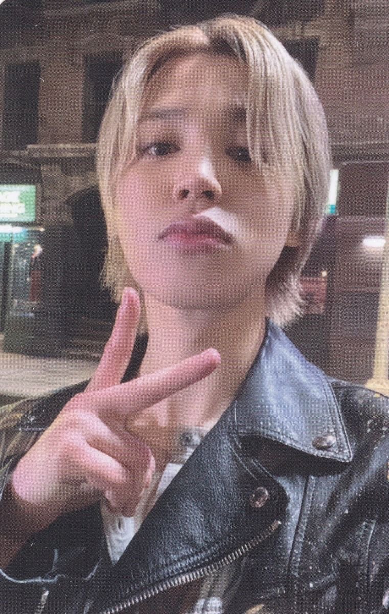 sirenjimins's tweet photo. jimin photocards i would kill for — part 1 https://t.co/KkLvz91Uc8