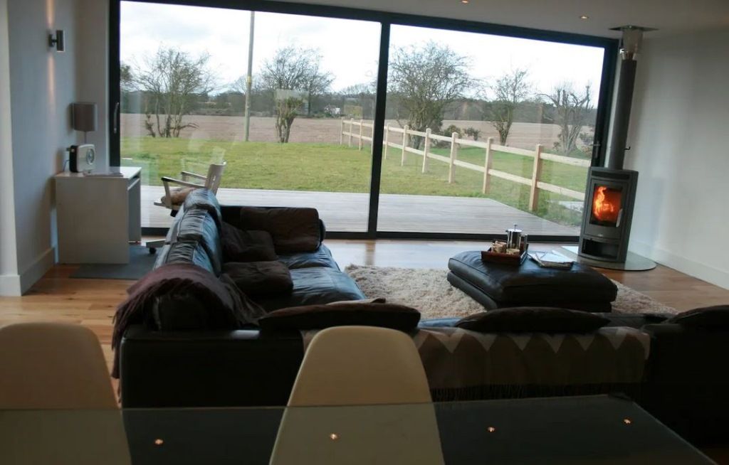 WeAcceptPets's tweet photo. πΏ Countryside Escapes at Westward Skies πΏ
Westward Skies in Roughton offers welcoming self-catering accommodation surrounded by open farmland and beautiful Norfolk countryside. π‘
Accepts πΆ
https://t.co/GsnbgaJTAs
#WestwardSkies #Roughton #Norfolk #CountrysideEscape #UK https://t.co/pmjOUpHAyA