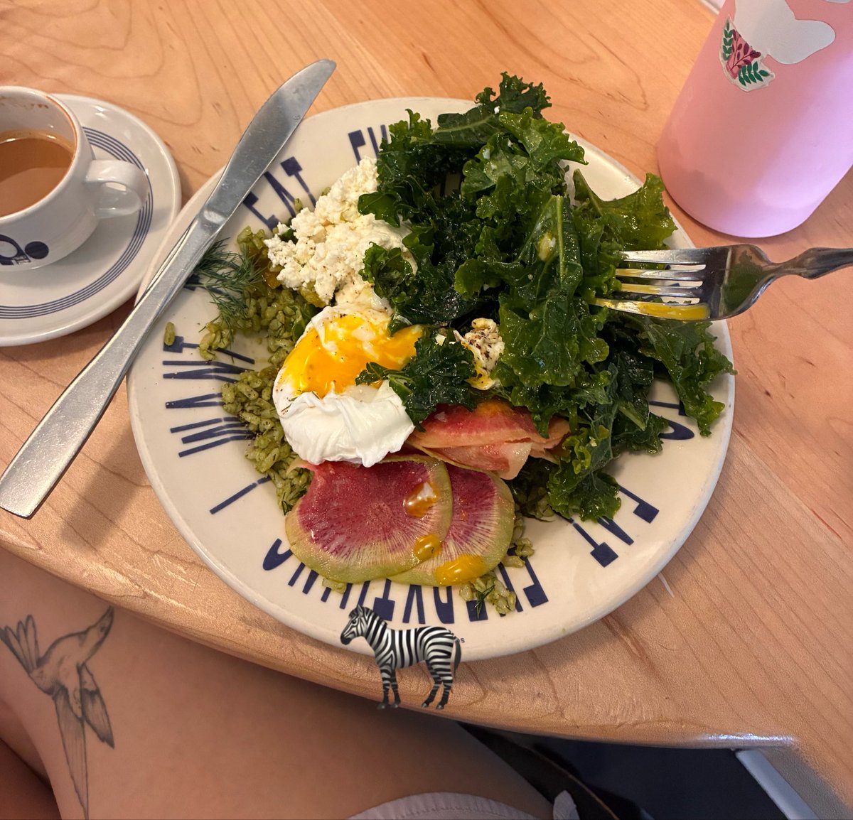 chantillyberryy's tweet photo. Just ate the most delicious brunch EVER !! Time to hike now https://t.co/INcWeG5ori