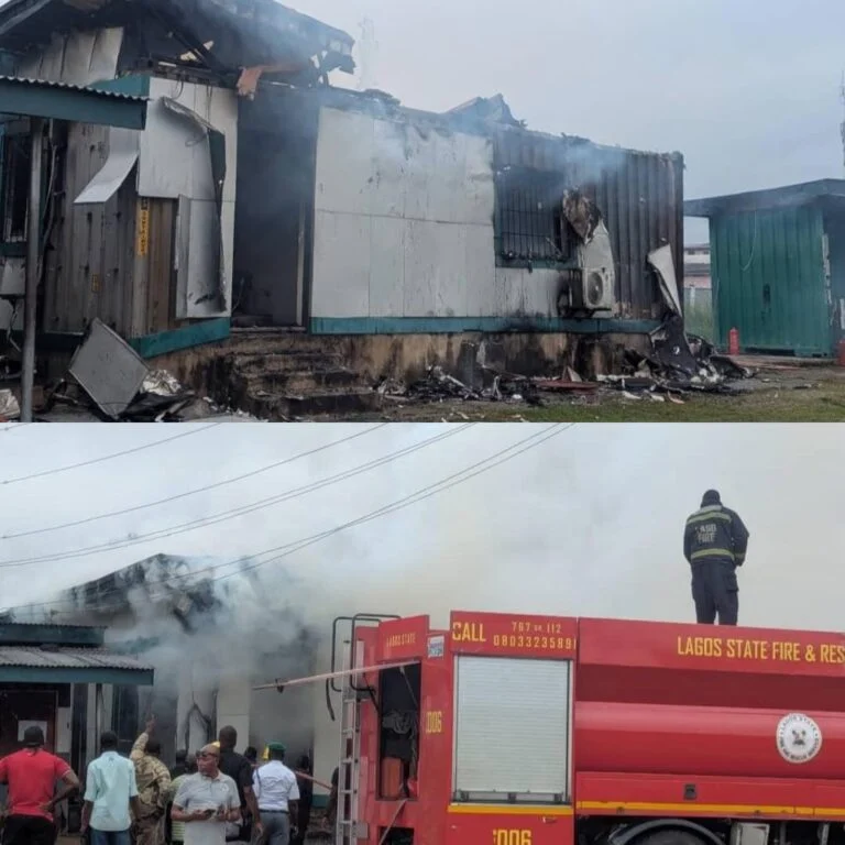 PoliticsA6's tweet photo. A fire broke out at the Nigeria Customs Service Western Marine Command office in Apapa, Lagos, destroying property worth millions of naira. The blaze reportedly started after a sudden power surge and spread to other sections of the building.

#Nigeria #Lagos https://t.co/A5yrKHyp85