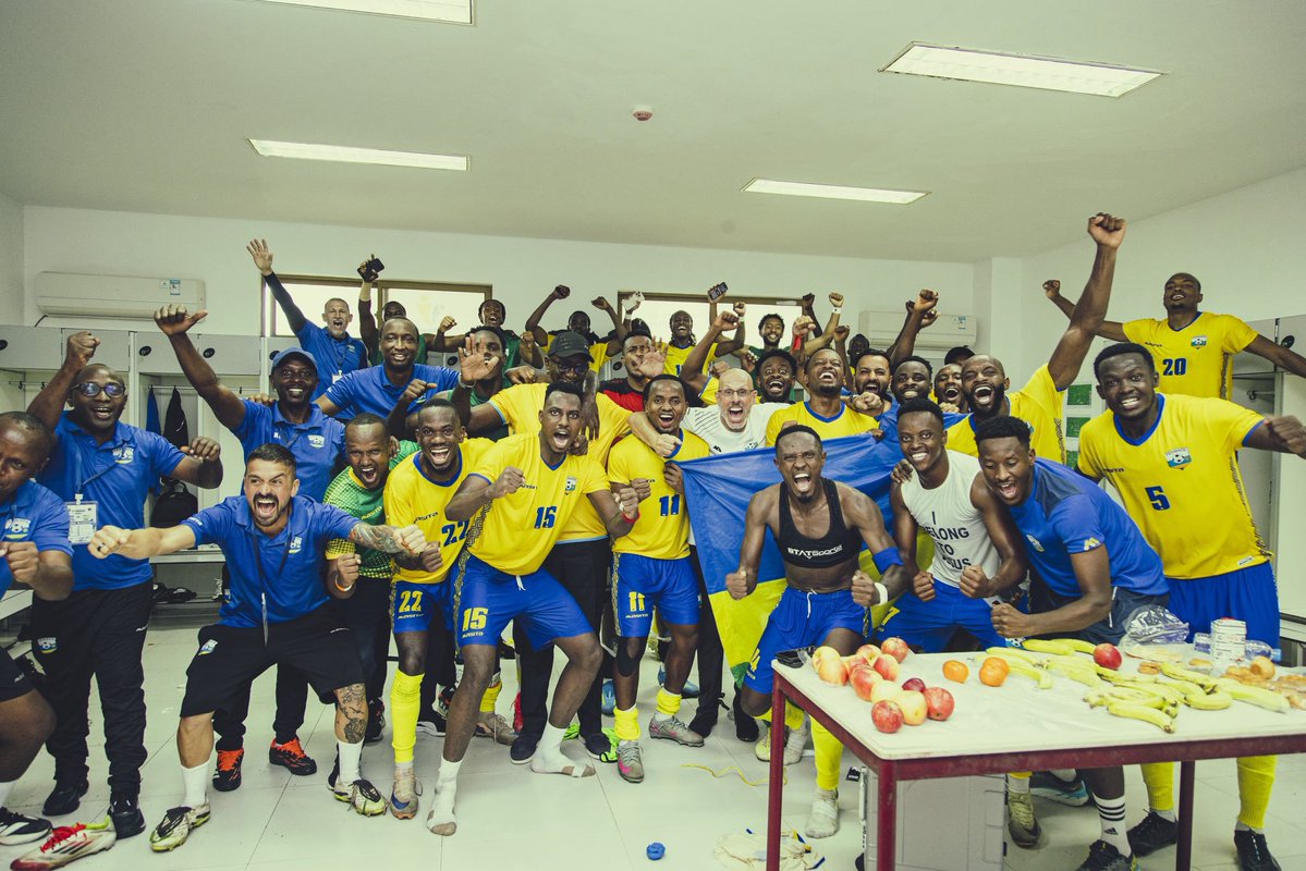 mugisha_stone's tweet photo. U Rwanda ni RWEME.

As a man thinketh, so he is!
Uko umuntu yibwira, niko ari!

Turi inkotanyi; turi Abatsinzi....

6/6 arabonetse mu mikino ibiri.. Igitinyiro cyaje... tutitaye kuwo tuzakina nawe wese, intego ni itsinzi kuri buri mukino.

@FERWAFA 
@Rwanda_Sports https://t.co/UINfp8otK8