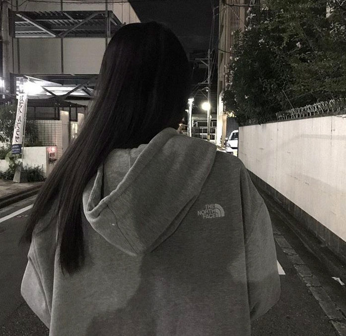 Burd74Jessica's tweet photo. やっとセラミック全壊しして、歯を一本一本入れたけど、ブリッジっていうの、歯が繋がってるのはよくない。私ほぼ歯間ブラシしたことなかった。やってみてほぼカスでなかったけど、一つだけ歯磨き後に出てきてウアッ😰ってなった。これじゃ歯磨きだけじゃダメだわ。感動。今までの口臭に不安を覚えた😰 https://t.co/xTH25bmTwj