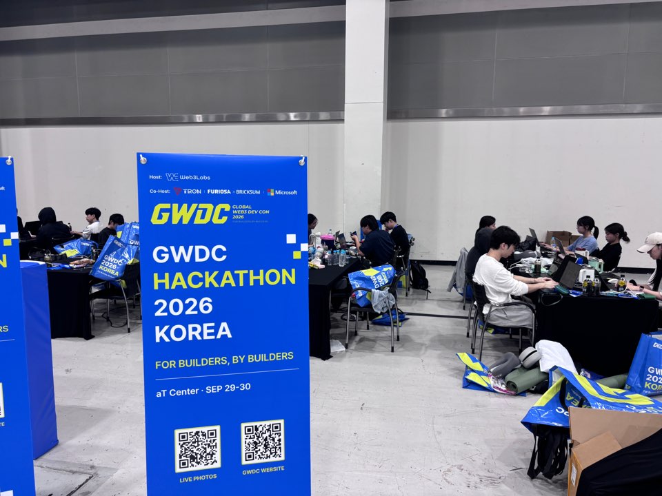 Quark_Chain's tweet photo. QuarkChain at GWDC 2026 Korea 🇰🇷
“For Builders, By Builders” — a great place to exchange ideas around scaling, infrastructure, and what’s being built next across Web3. https://t.co/oJic5JM0QS