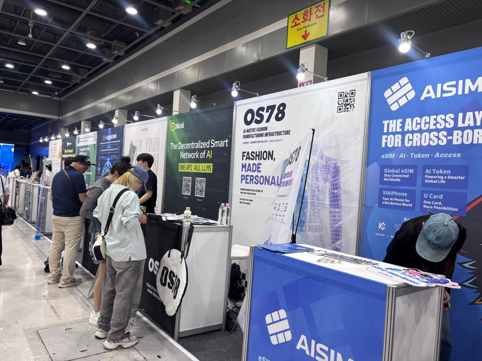 Quark_Chain's tweet photo. QuarkChain at GWDC 2026 Korea 🇰🇷
“For Builders, By Builders” — a great place to exchange ideas around scaling, infrastructure, and what’s being built next across Web3. https://t.co/oJic5JM0QS