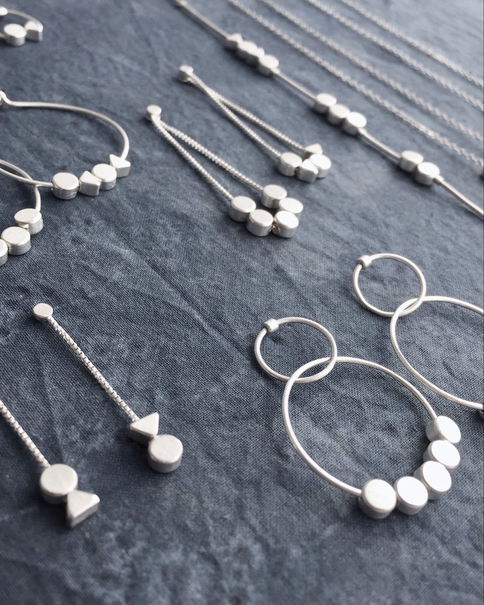 fadmarket's tweet photo. #FADMakerSpotlight 💍
Meet Silver Trumpets Jewelry, creating contemporary handmade jewelry inspired by geometric forms, nature &amp; storytelling.

Discover Silver Trumpets this weekend at @empirestoresnyc in DUMBO.

🗓️ Oct 3+4 | 11am–6pm
🎟️ Free entry https://t.co/YnGw0dbgFK
