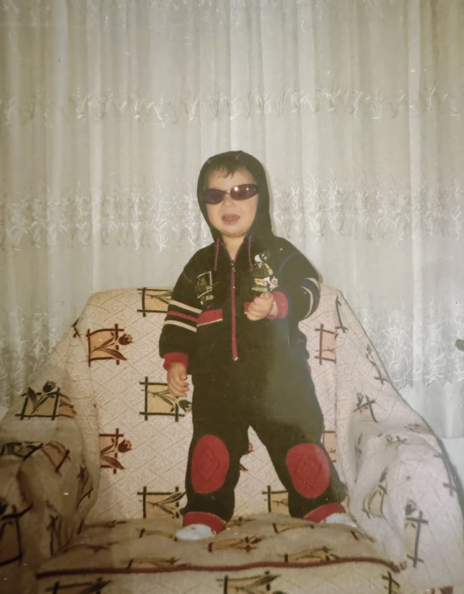 eddbybalika's tweet photo. baby bias 🫰    baby owner🫰 https://t.co/mUN4KgMeUd