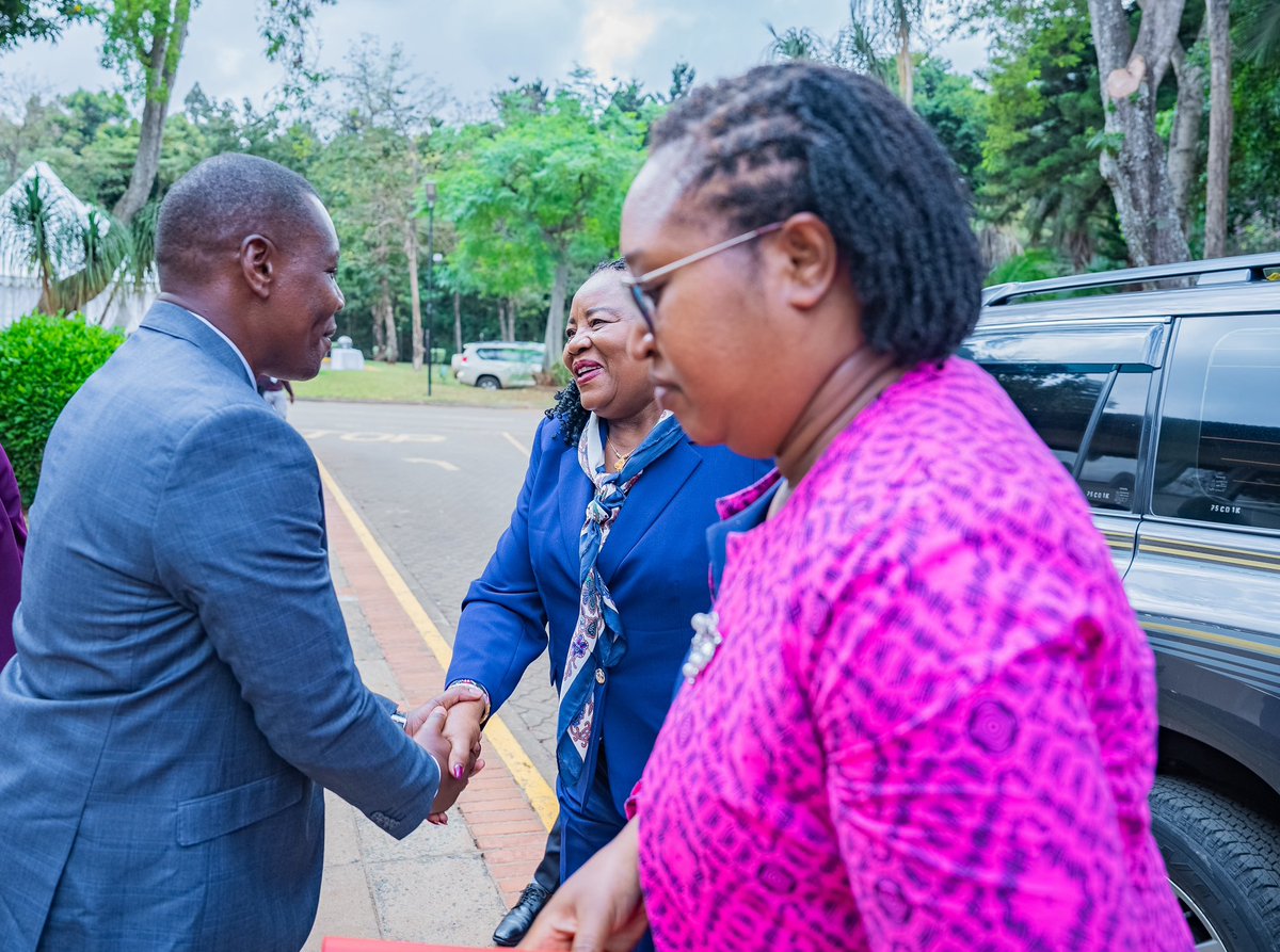 TheLandAlliance's tweet photo. 1/ Today, Landscape Alliance joined scientists, policymakers and partners at #ScienceSummitNairobi. 

The programme opened with a keynote by H.E. Ambassador @IdaOdinga, who highlighted the interconnected challenges facing our planet and communities.

#LandscapeAlliance @ScienceUnga