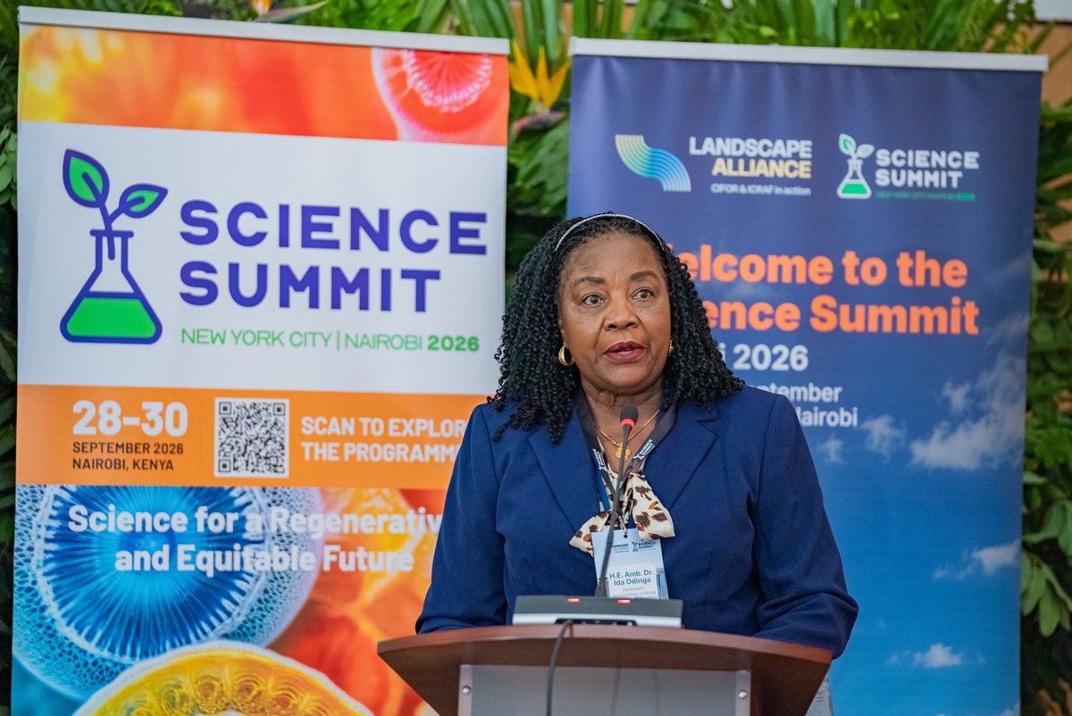 TheLandAlliance's tweet photo. 1/ Today, Landscape Alliance joined scientists, policymakers and partners at #ScienceSummitNairobi. 

The programme opened with a keynote by H.E. Ambassador @IdaOdinga, who highlighted the interconnected challenges facing our planet and communities.

#LandscapeAlliance @ScienceUnga