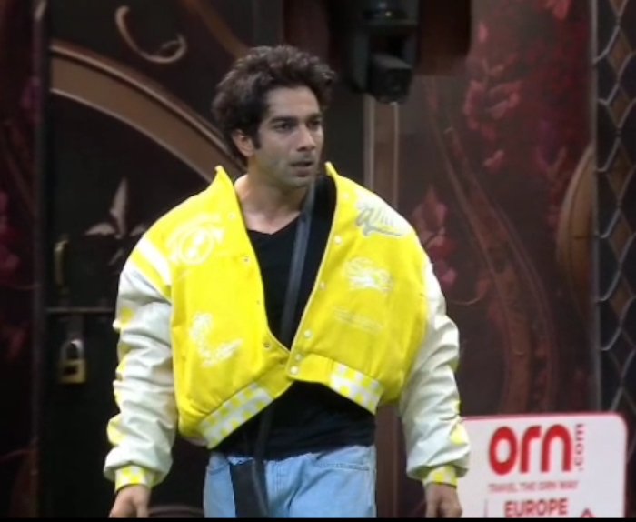 Tingg_Tong's tweet photo. Well done, Aman! You played the task really well 🔥

You played fair and single-handedly carried your team through the task

Great job, champ 👏🏻🔥
#AmanGandhi : #BiggBoss20 https://t.co/DS17p1LhVy
