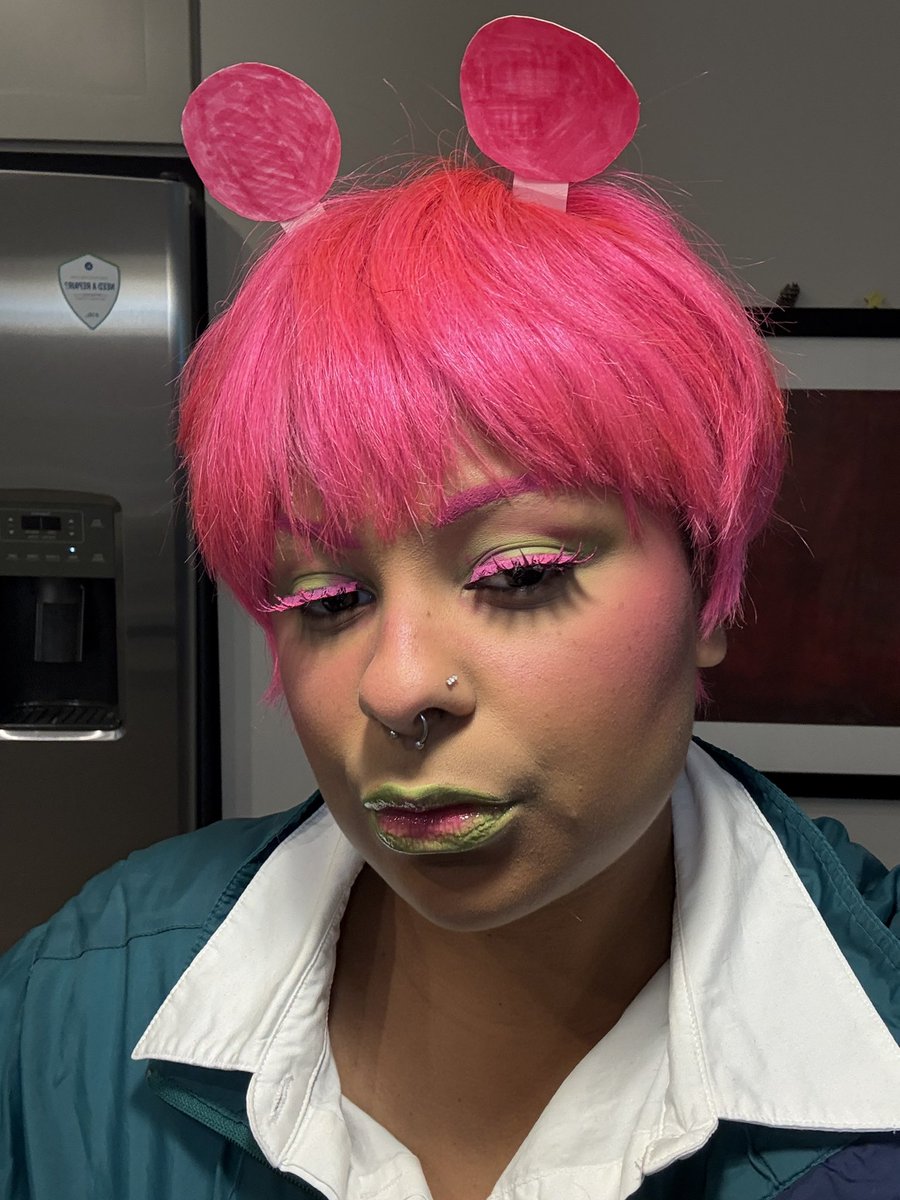 fairlyoddfairy's tweet photo. 💕😵‍💫💚 good grief. https://t.co/LO0JPmYaHi