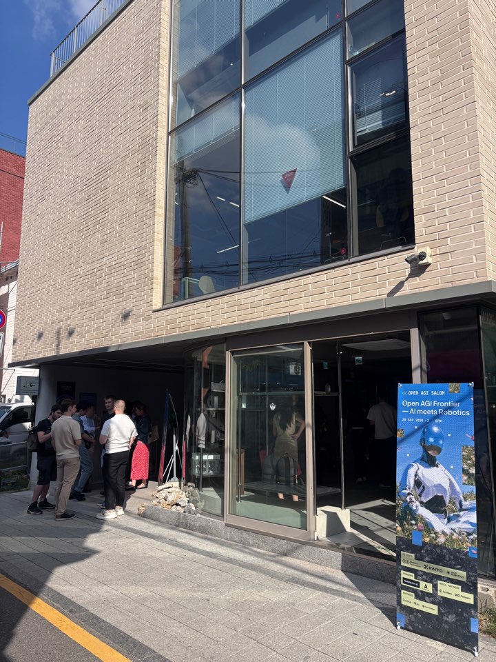 Quark_Chain's tweet photo. Exploring another frontier at Open AGI Frontier during #KBW2026.
Great discussions around AI agents, robotics, and the open infrastructure needed to support the next generation of autonomous systems.