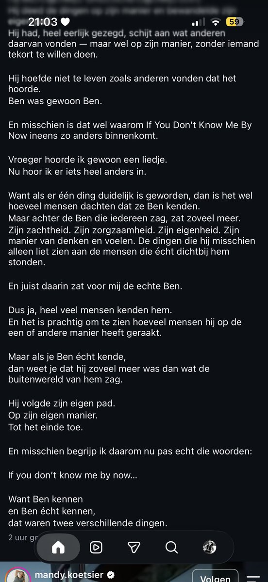 Larisvd's tweet photo. Stukje over Ben, want dat scoort nu natuurlijk.

Promo voor z’n dweil nummer.

Oh ja, terug naar Ben.
Die niet van aandacht en schijnwerpers hield (z’n eigen woorden), maar vergeet hij al ruim 1,5wk.
En dan iets schrijven over hoe weinig mensen ‘m echt kende. Ironisch! https://t.co/W0gVRHWr7R