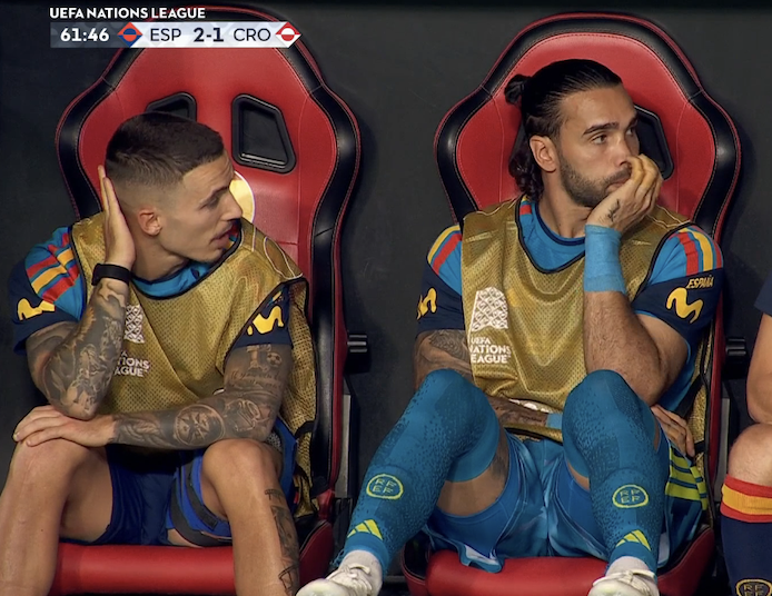 TouchlineX's tweet photo. 📸 - David Raya on the bench.

It's quite an incredible sight to see the BEST goalkeeper of the Premier League just sit on the bench for his National Team. https://t.co/sfACSH0gdi