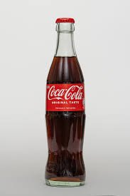 Samuel_styx's tweet photo. If Coca-Cola gave me the brief, this is one direction I’d explore. 🥤🔥
#GraphicDesign #CocaCola #DesignConcept #PosterDesign #AdvertisingDesign #VisualDesign #GraphicDesigner #CreativeDesign @CocaCola https://t.co/USMGuFcX05