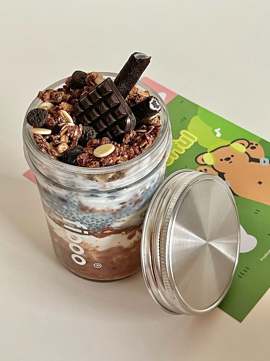 m_atsone_36_92f's tweet photo. [Just had a creamy炒巧冶允劝 milk tea, the rich chocolate flavor comforts me so much!]， https://t.co/tk7PUGtoKd