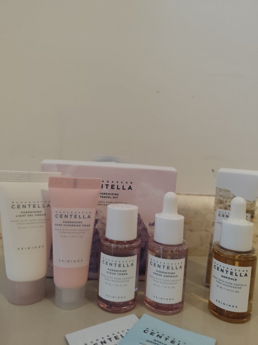 canelasdohudson's tweet photo. Hudson Williams escreve Deus com d minúsculo e vira produtos skin1004
#hudfluence https://t.co/WwLAvTep4x