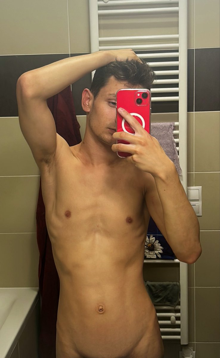NilsLarsen_OF's tweet photo. Not much of an outfit today. 😏

#NilsLarsen #Twink #BodyTease https://t.co/Tcv1BoZxZj