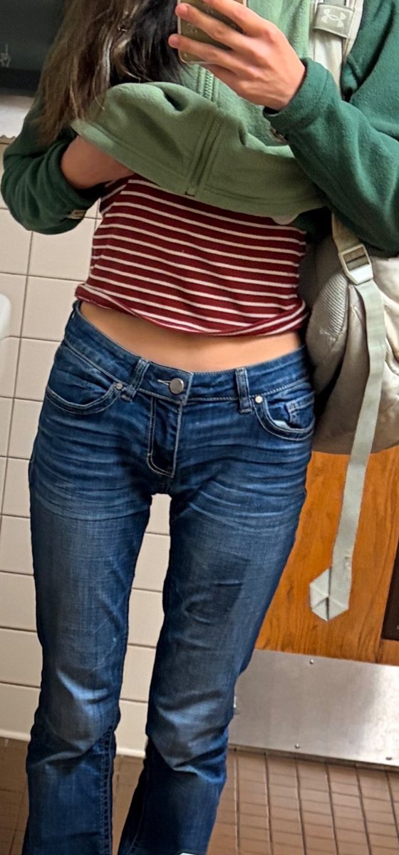bulimisam's tweet photo. #moothunt day 3!!

🥭 20 -> looking for adult moots bc im unc now

🥭 an-b/p

🥭 been doing this for too long

🥭 marathon runner, artist, scientist, premed (aka huge nerd)

anyways heres a #bodycheck

bmi guess if u dont know already?

#edrtwt #anatwt #moothunt〃・ https://t.co/u4XWWoC8RA