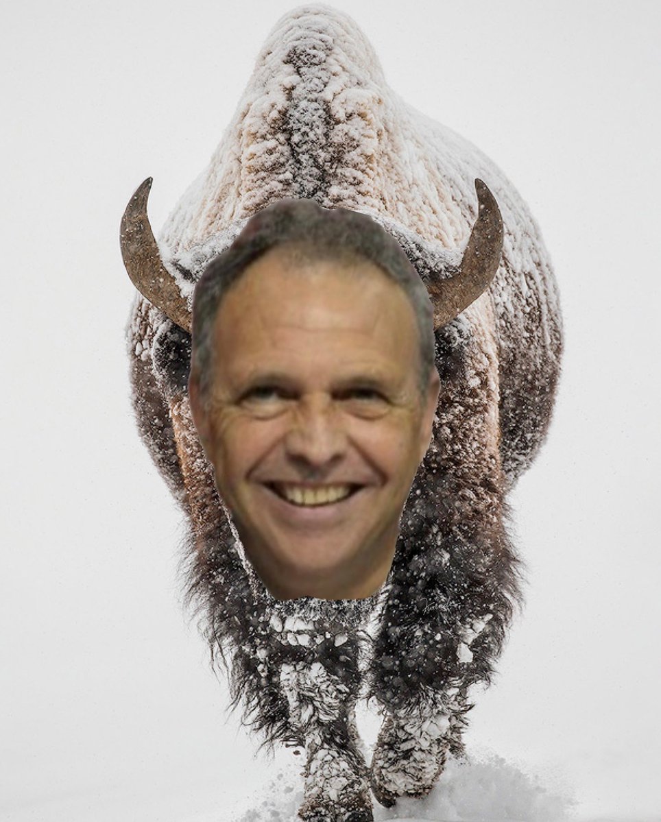 perferivan's tweet photo. @rfef @JoaquinCaparros @EntrenadorRFEF @SEFutbol Maestro? Jajajajaja maestro sé que si es de los peores entrenadores en números de la historia jajajajaja 
#CAGARROS https://t.co/gXD8rKxPHB