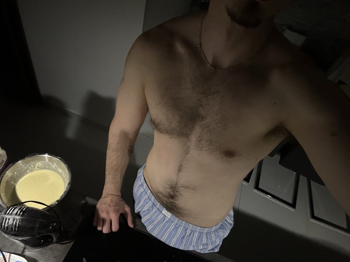 pleasurevic's tweet photo. cooking with my dick on the counter https://t.co/XsjznlGaQA