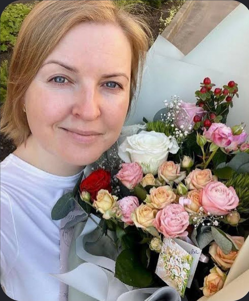 TAMARA_SUJU's tweet photo. #Ucrania:   ella es mi ahijada en la campaña #ApadrinaAUnPresoPoliticoDelMundo,  la ucraniana Iryna Horobtsova,  #IrynaHorobtsova, presa politica secuestrada por el regimen  de #Rusia,  el 13/05/2022 cuando funcionarios rusos armados y encapuchados se la llevaron de su residencia en Jerson, Ucrania,  donde ella ayudaba a sus compatriotas heridos por la invasion rusa.

El pasado 10 de Septiembre, la sala de casación del Tribunal Supremo de Rusia ratificó la sentencia original de 10 años y medio de prisión, rechazando los argumentos de la defensa y validando la paradoja legal.

A diferencia de la mayoría de los presos políticos ucranianos, cuyas audiencias de casación se realizan mediante videoconferencia, Horobtsova fue trasladada físicamente a Moscú para el juicio antes de ser enviada de regreso a la Colonia Penitenciaria Femenina N.º 2 en Yavas (Mordovia).

IRYNA ES UNA MUJER VALIENTE Y PATRIOTA QUE SE NEGÓ A ABANDONAR UCRANIA PARA AYUDAR A LOS SUYOS!

#LibertadParaIrynaHorobtsova 
#LibertadDeTodosLosPresosPoliticos