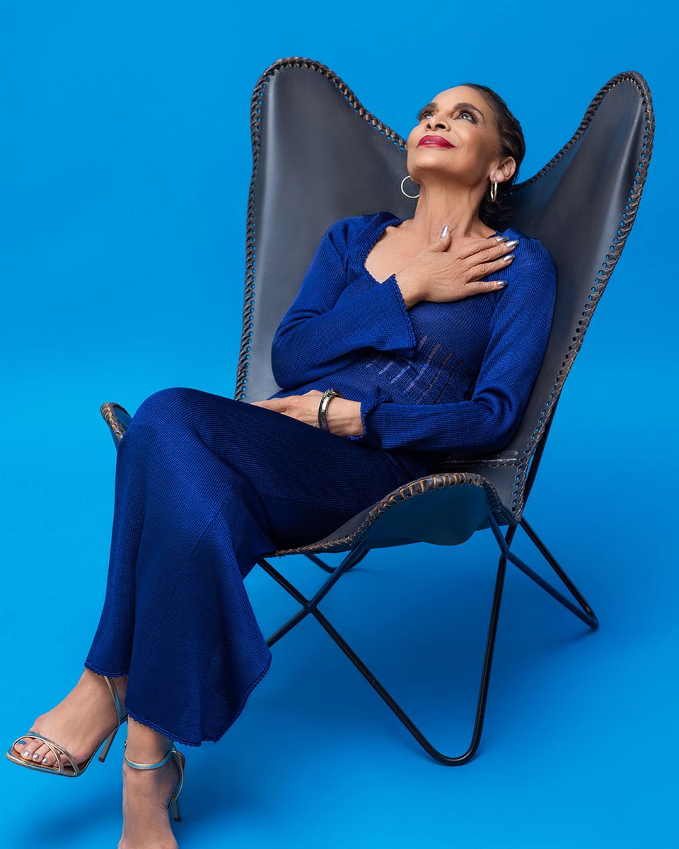 strongblacklead's tweet photo. ✅ Primetime Emmy Winner
✅ NAACP Image Award Winner
✅ Director
✅ Screenwriter
✅ Broadway and Screen Actor
✅ Singer
✅ Dancer
✅ THAT Girl
✅ THEE Jasmine Guy https://t.co/kxVy90ycEc